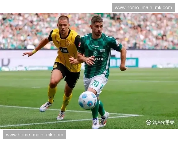 美因茨对阵斯图加特，高压逼抢导致攻防频繁转换